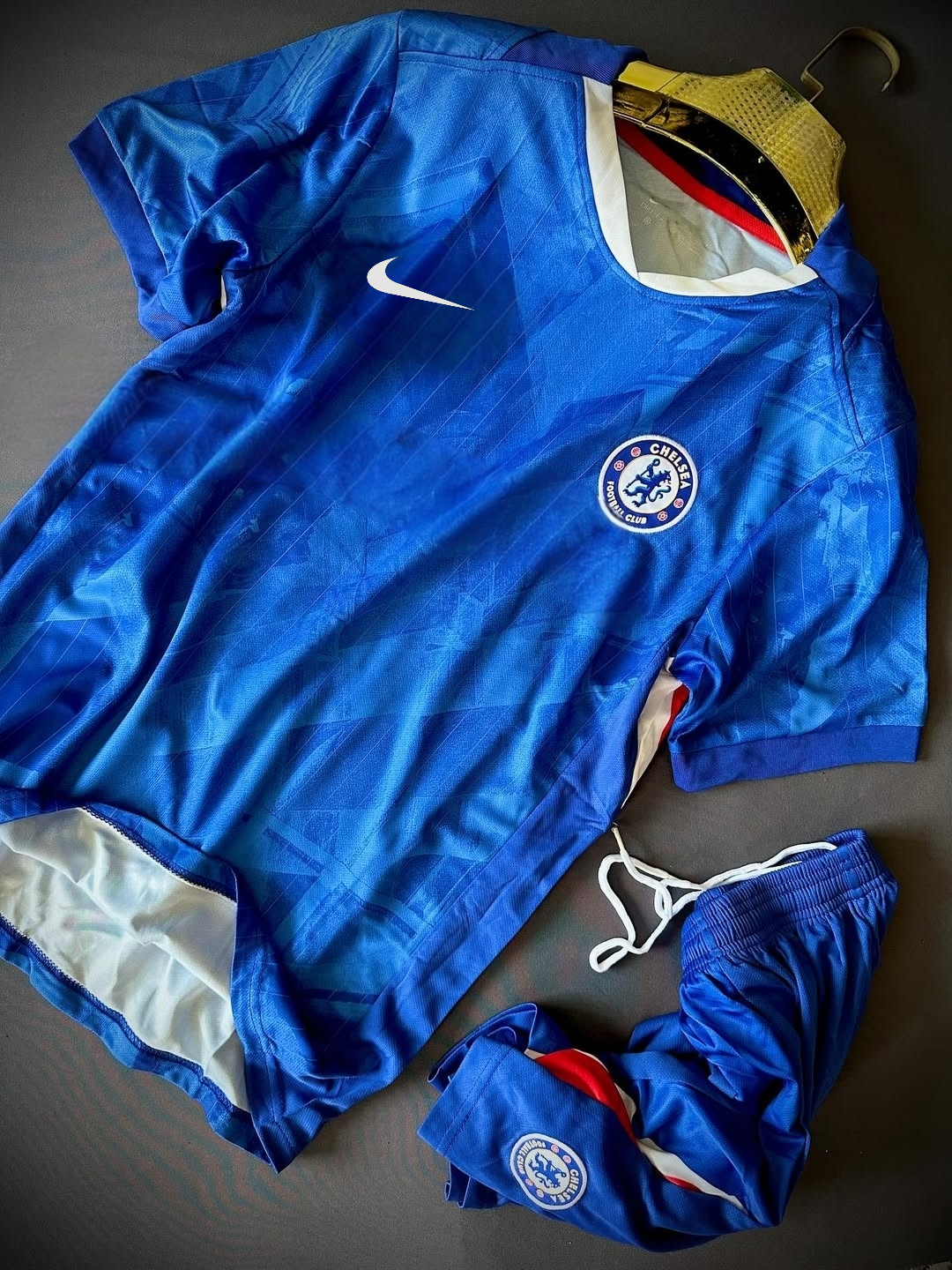 Chelsea FC Home 2025-26 Jersey Set