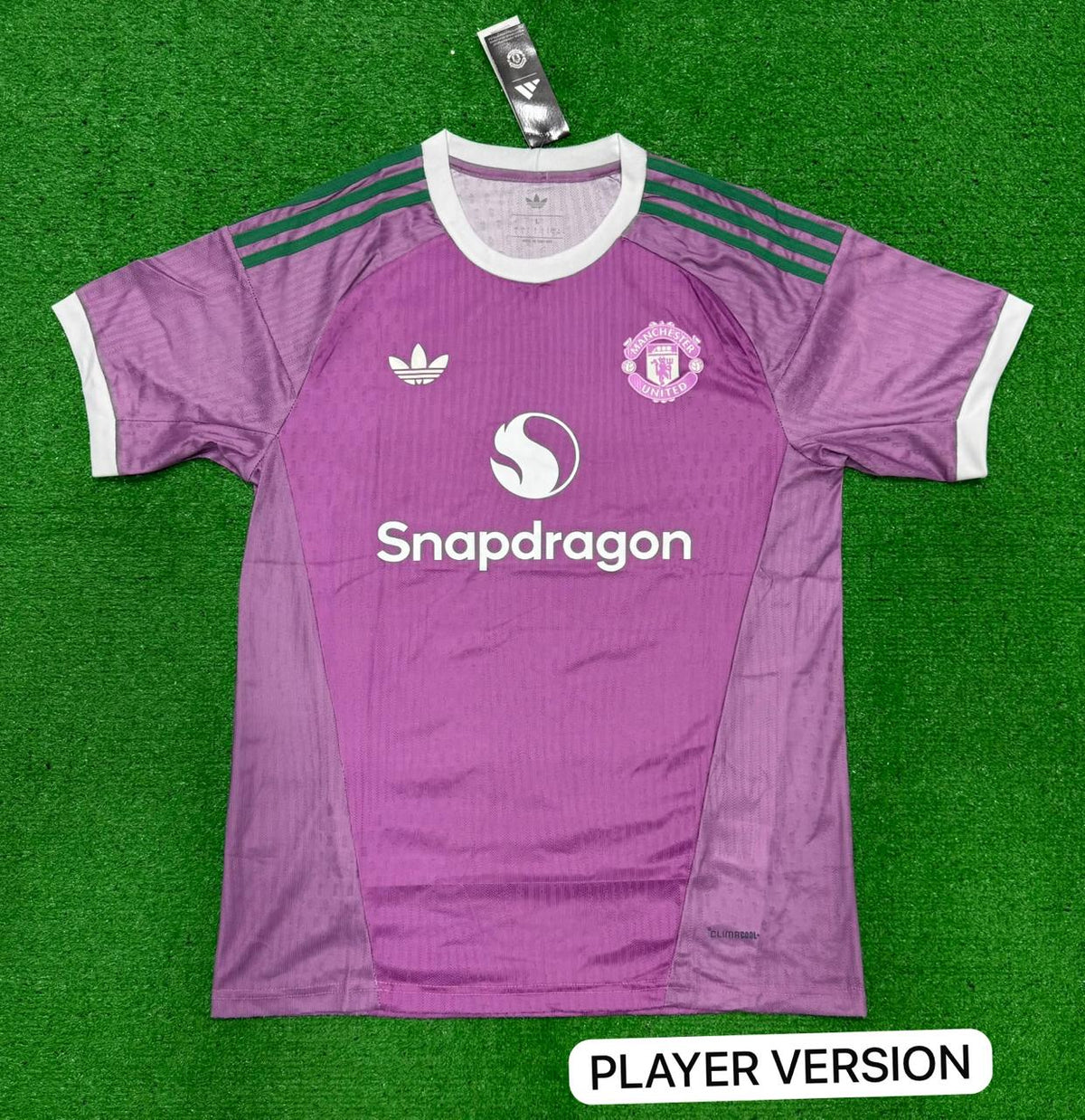 Manchester United 2026-27 Away Goalkeeper Jersey | Player Version