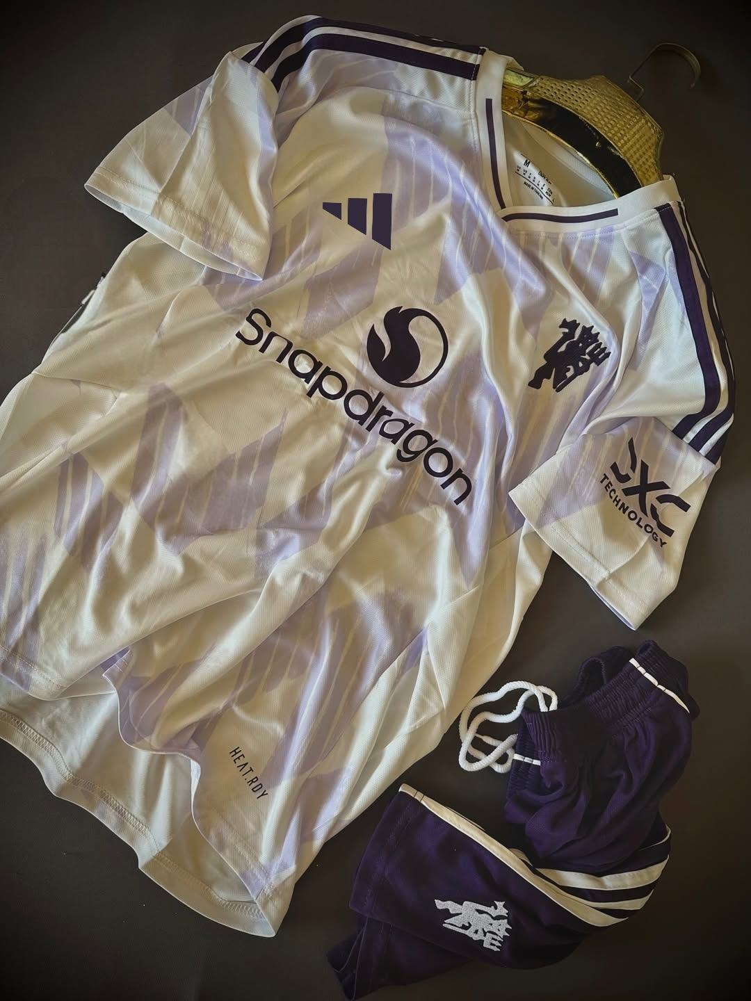 Manchester United Away 2025-26 Jersey Set