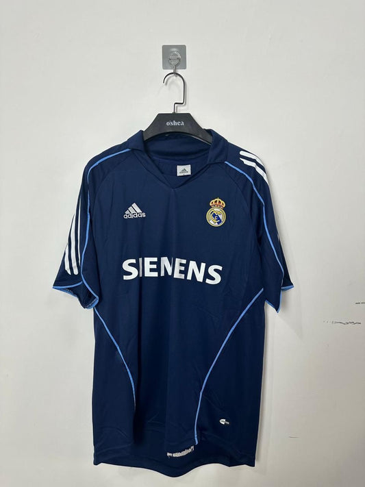 Real Madrid 2005-06 Away Jersey Half Sleeves | Retro Version