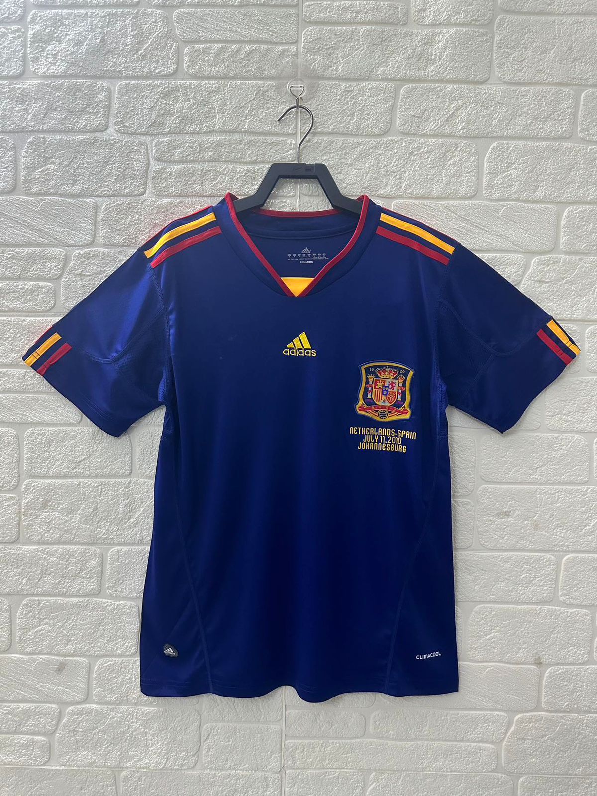 Spain 2010 Away Jersey Half Sleeves | Retro Version